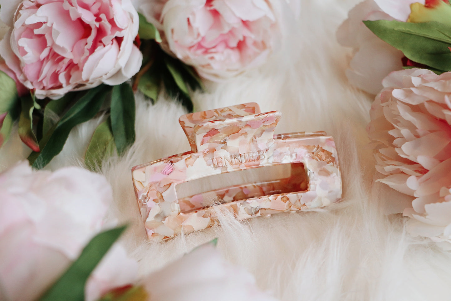 Rose Petal Classic Claw