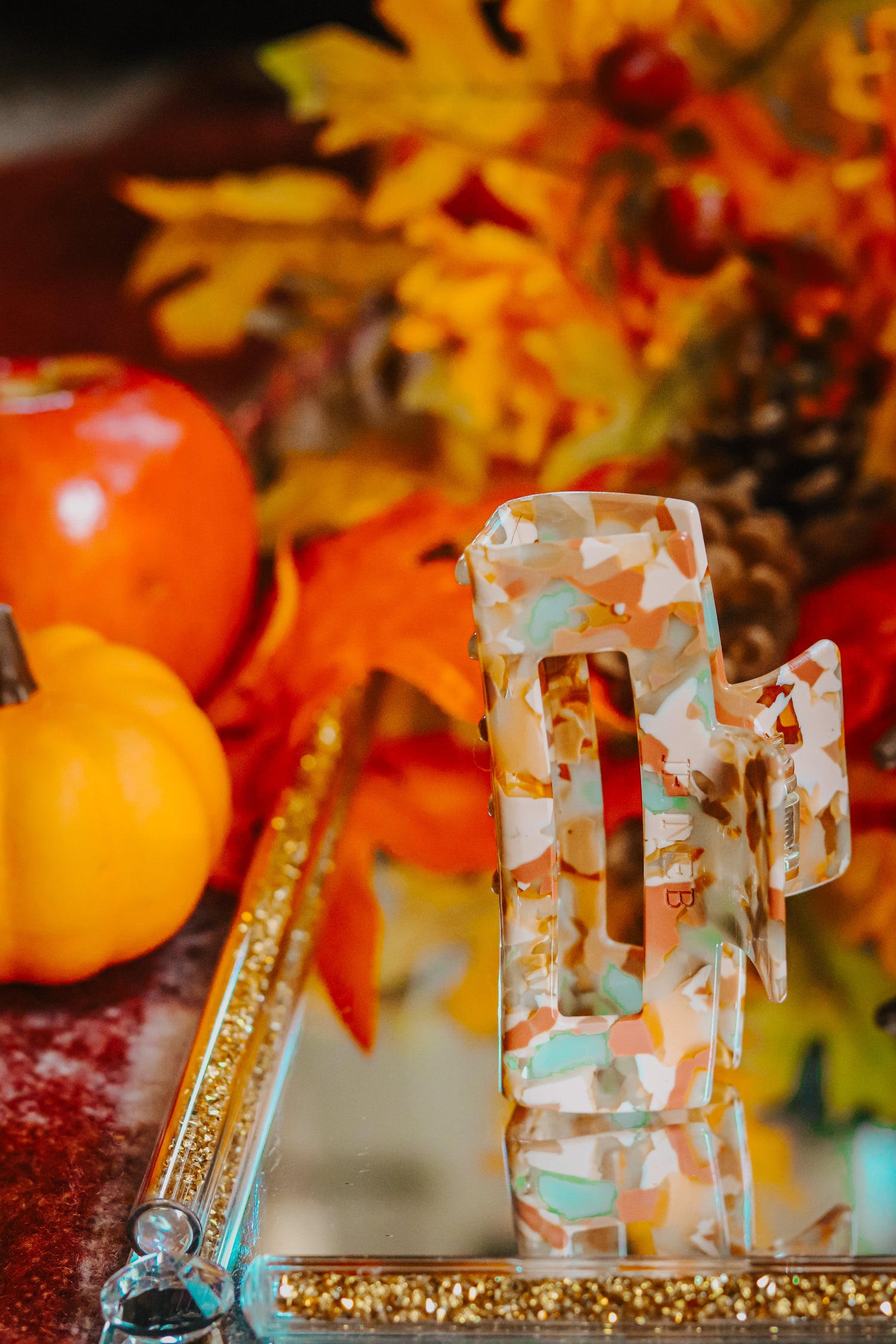 Neutral Camo Fall Claw Clip